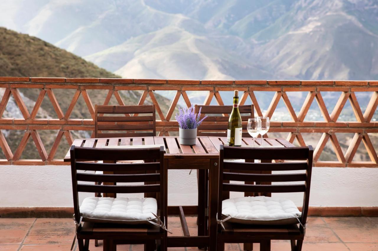 Tuguest Carataunas Apartment Alpujarra المظهر الخارجي الصورة